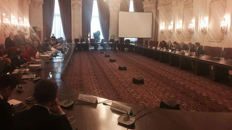Frans Timmermans atenţionează Parlamentul pe Twitter, după ce s-a întâlnit cu Comisiile Juridice