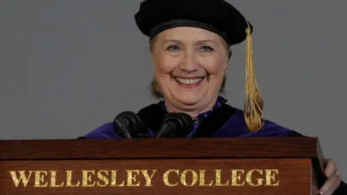 Hillary Clinton face haz de necaz.Fosta candidată mărturisește cum a depășit eșecul de după alegeri