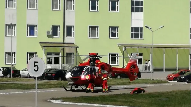Anchetă la un spital din Arad. O femeie a murit după ce a născut prin cezariană