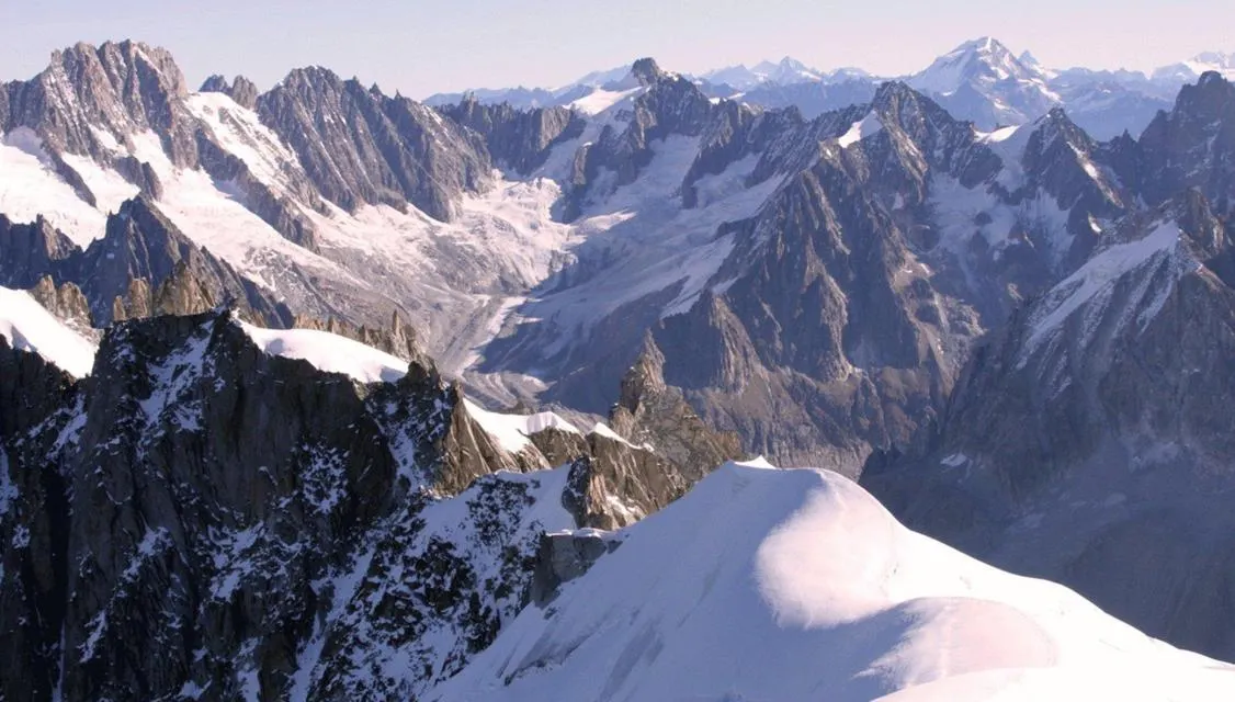 Avalanşă în Alpii francezi: Trei oameni au murit