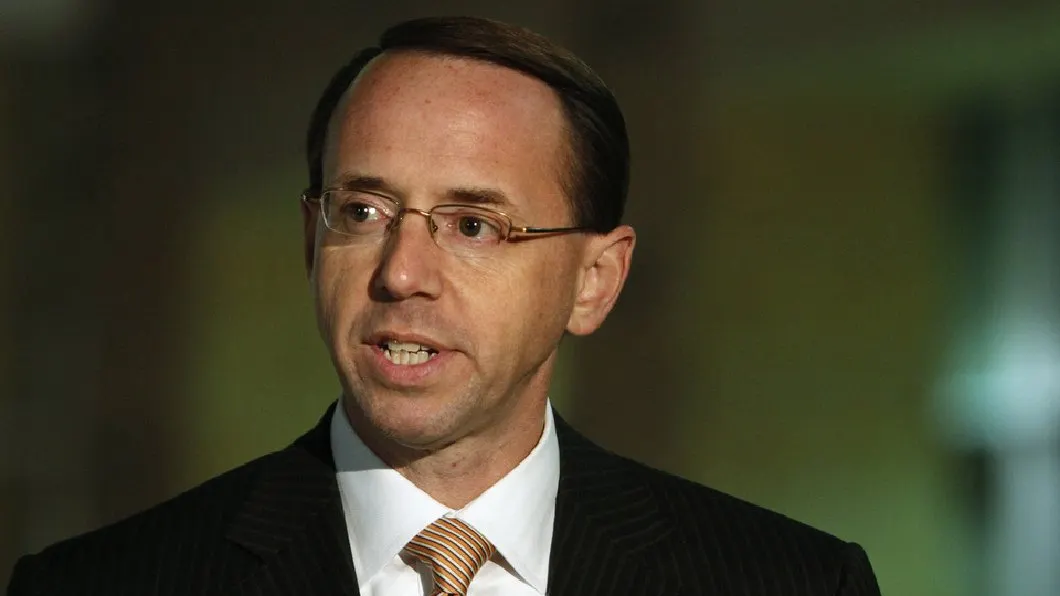 Reacții virulente după concedierea lui James Comey. Administrația americană aruncă vina