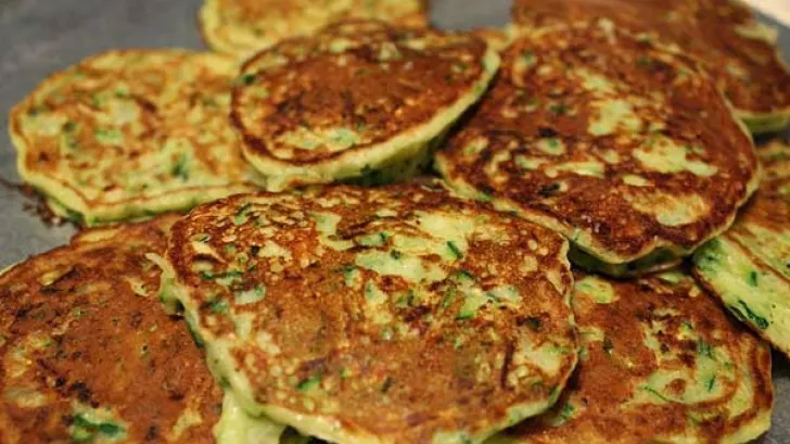 Cum să faci clătite cu dovlecel delicioase