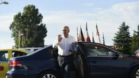 Dragnea: Sunt realist, trece moțiunea