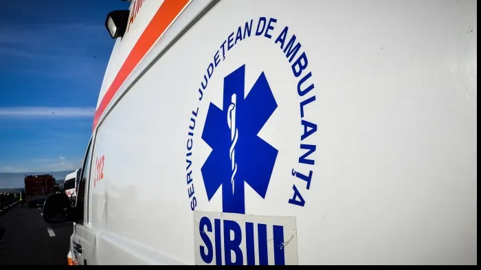 O adolescentă din Sibiu închisă în casă de părinţi s-a aruncat de la etajul trei. Motivul e ŞOCANT!