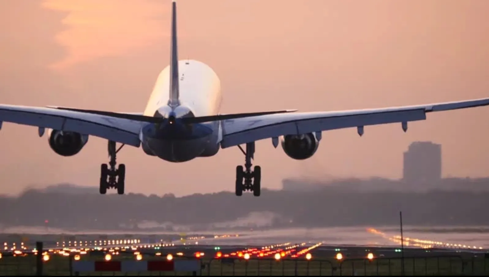 Motivul ALARMANT pentru care călătoriile cu AVIONUL vor fi mult mai dificile în viitor:e IREVERSIBIL