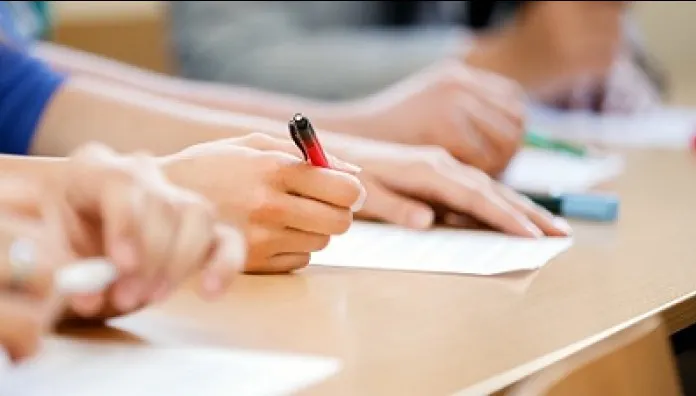 A început Evaluarea Naţională 2017 pentru olimpici: subiecte, rezolvări, barem şi rezultate