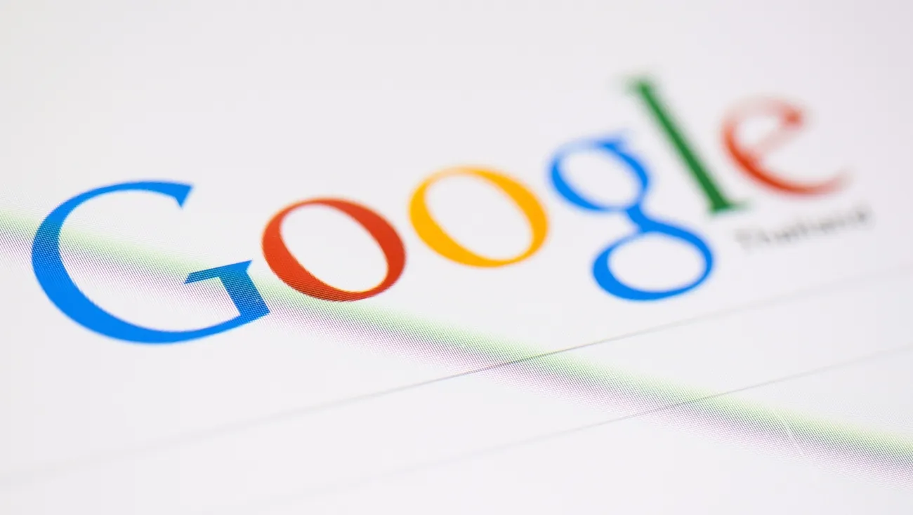 Ce se întâmplă când cauţi "X şi 0" pe Google? Rezultatul este NEAŞTEPTAT!