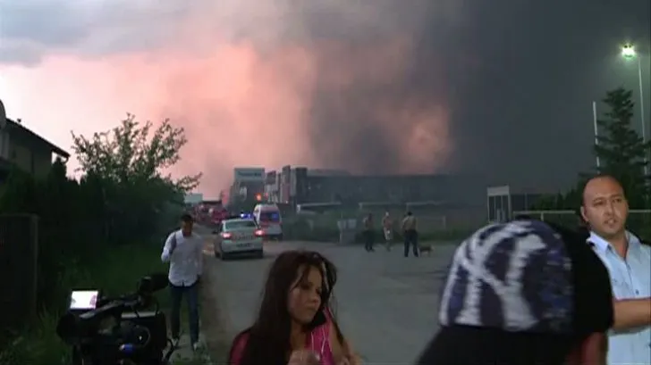 Pompierii au stabilit cauza incendiului de la fabrica de mobilă din Balotești