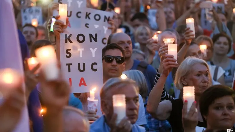 Comisia UE, ultimatum pentru Polonia după atacul împotriva Justiției. "Varianta nucleară", pregătită