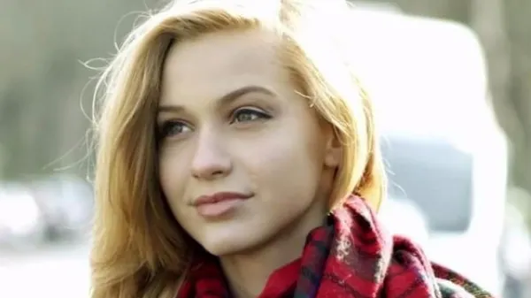 S-a sinucis în baia școlii, la doar 16 ani! E şocant ce îi făceau colegii la şcoală zi de zi