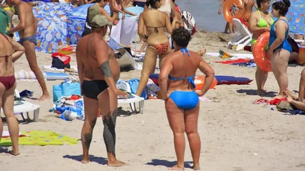 Ce să nu consumi niciodată când mergi pe litoral. Sub nicio formă!