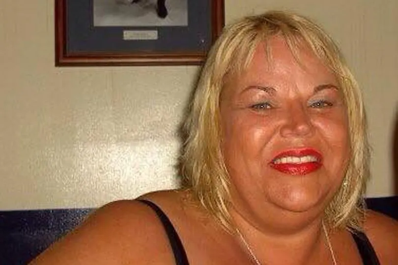 Era dependentă de chipsuri și avea 130 kg. După ce a slăbit, soțul nu a mai recunoscut-o în parcare