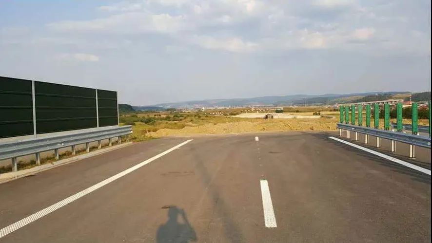 Războiul pe justiţie consumă toate resursele PSD. O nouă autostradă amânată