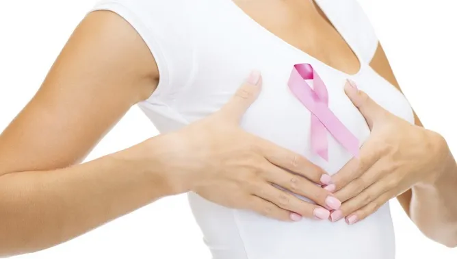 Ai un nodul la sân? Cum îţi dai seama dacă este benign sau malign