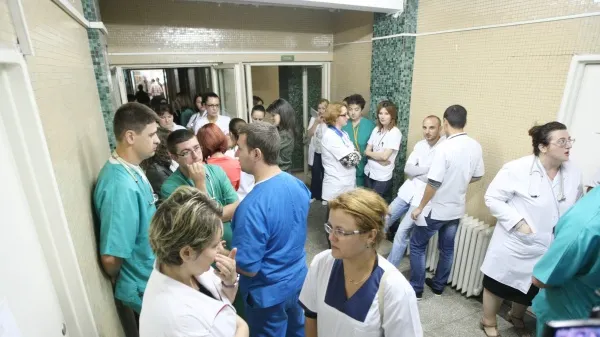 Mihai Tudose despre bursele pentru medicii rezidenţi: Vom aproba clarificarea acordării