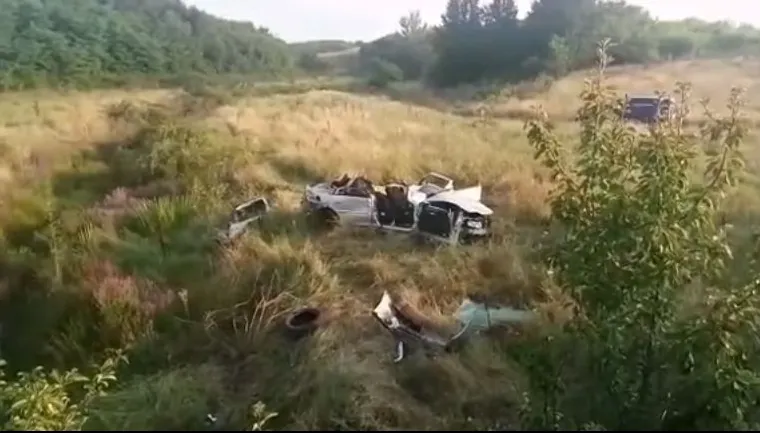 Tragedie cumplită. Trei persoane au murit când se întorceau de la nuntă 