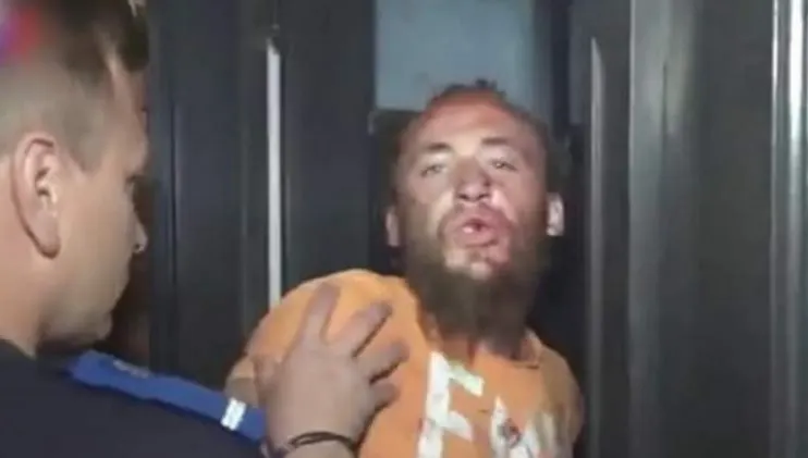 Ucigaşul poliţistului din Suceava locuia într-o maşină, lângă gară. Ce s-a descoperit în autoturism