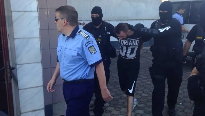 Pedeapsă record pentru bărbatul care a împuşcat un poliţist   
