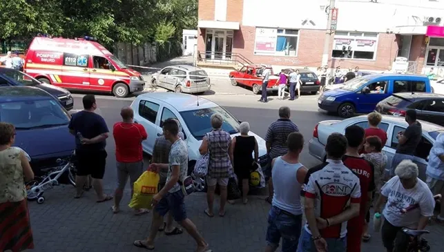 S-a urcat băut și fără permis, la volanul unei mașini furate! Ce a urmat i-a șocat pe pietoni