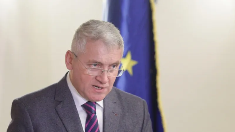 Adrian Ţuţuianu transmite militarilor: Nu este normal ca cineva să aibă o pensie de 30 000 de RON!