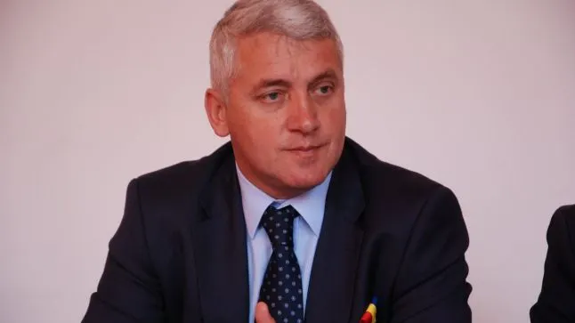 Ministrul Apărării şi-a depus DEMISIA, în scandalul salariilor din MApN. Premierul a acceptat-o