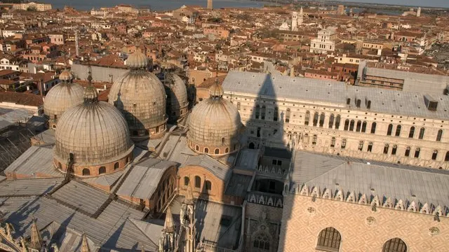 În acest oraș european oricine strigă "Allahu akbar" va fi împușcat de lunetiști