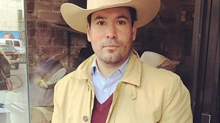 Actor înjunghiat mortal pe stradă, sub ochii soţiei sale