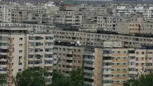 Au auzit țipete disperate în fața blocului. Când au scos capul pe geam, au rămas ȘOCAȚI