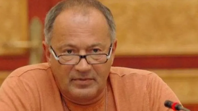 Sorin Rosca Stănescu: De cine este apărat cu dinții Mircea Negulescu? Și de ce?
