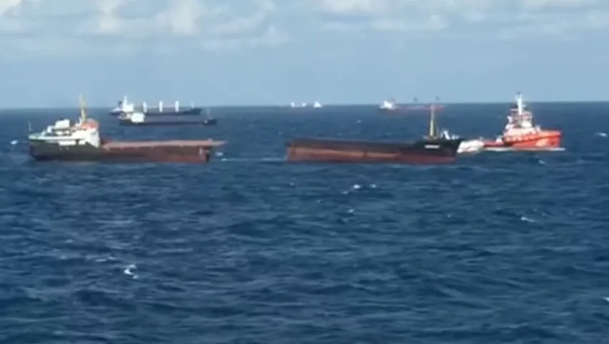 Incident dramatic în Marea Neagră: un cargobot s-a rupt în două