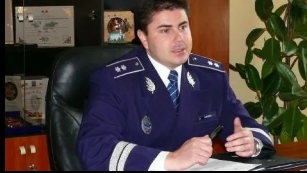 Proiect USR: Reangajarea la stat a persoanelor pensionate anticipat cu pensie de serviciu, interzisă