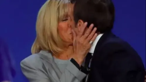 Cum au descoperit părinții lui Macron că la 16 ani avea o relație cu profesoara sa de 40 de ani