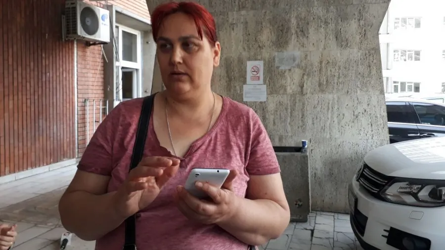 Revoltător. O minoră a ajuns la reanimare după ce patronul o ţinea nemâncată 14 ore pe zi