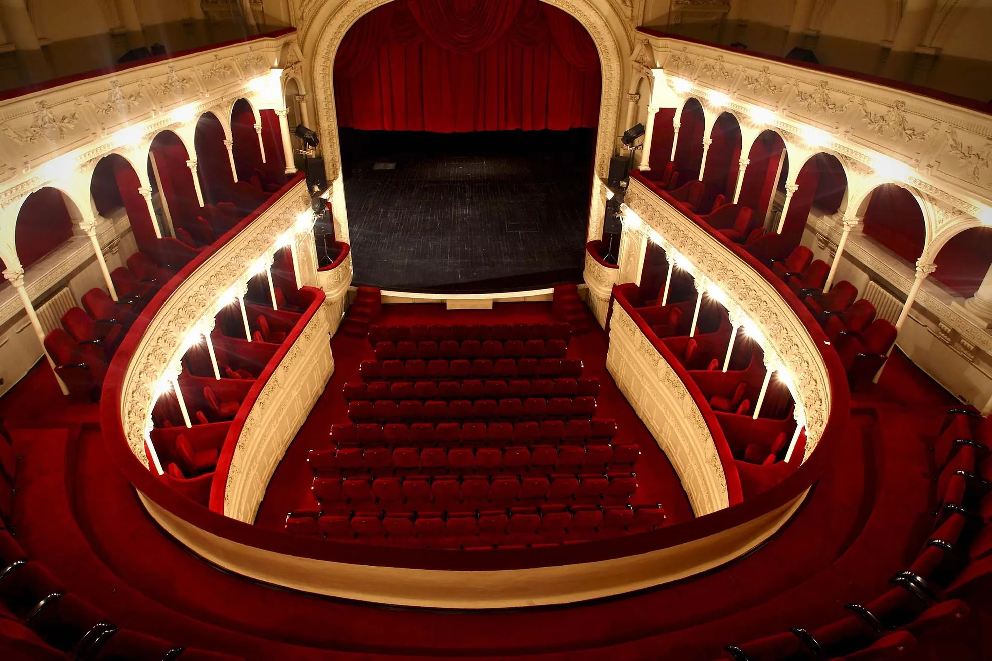 Doliu în teatrul românesc. A murit un actor îndrăgit - avea 74 de ani