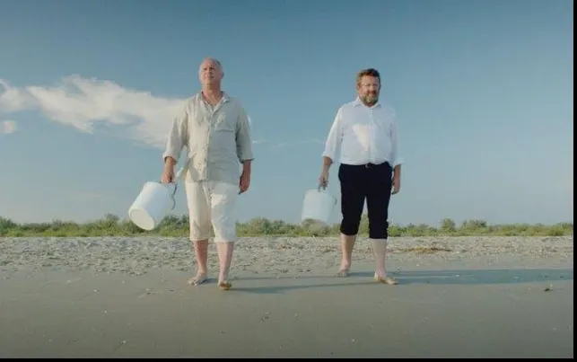 Actorii Vlad Ivanov și Adrian Titieni joacă împreună ,, Capace''