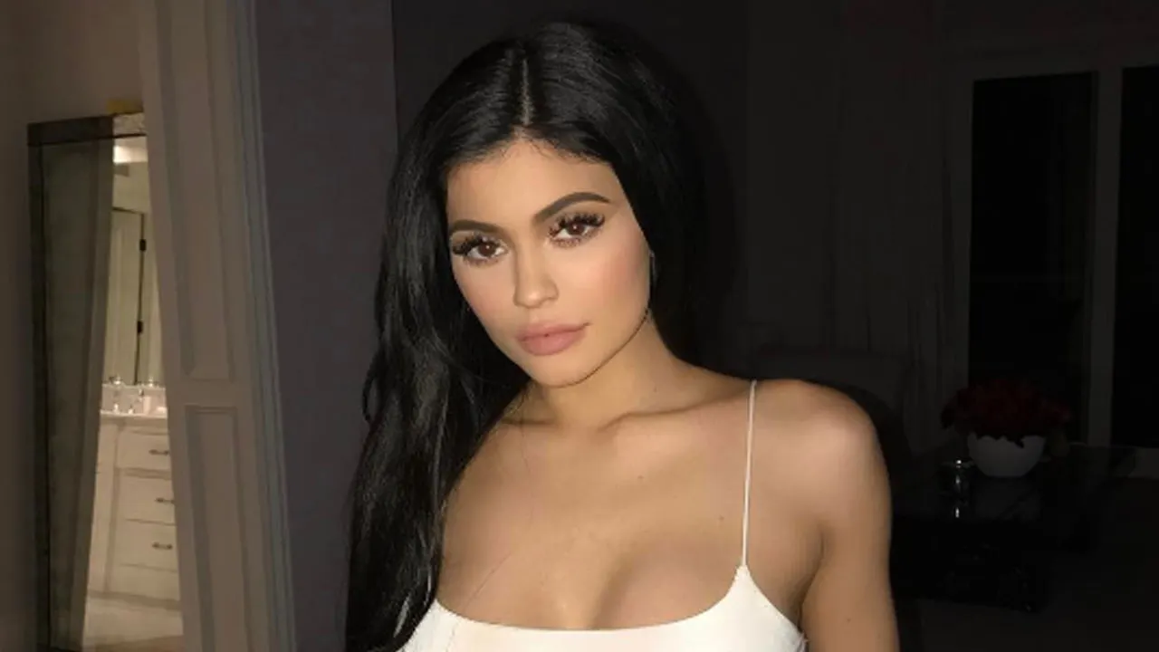 Familia Kardashian, cel mai mare scandal de la sex tape-ul care i-a LANSAT