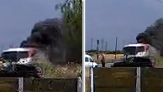 Un autobuz cu 50 de persoane a luat foc în mers, în judeţul Timiş