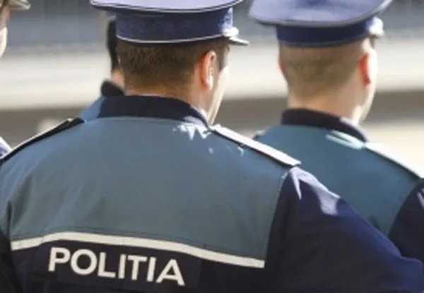 Polițist amenințat pe Facebook, după ce a lăsat un șofer fără permis: ”Te prind și te tai!”