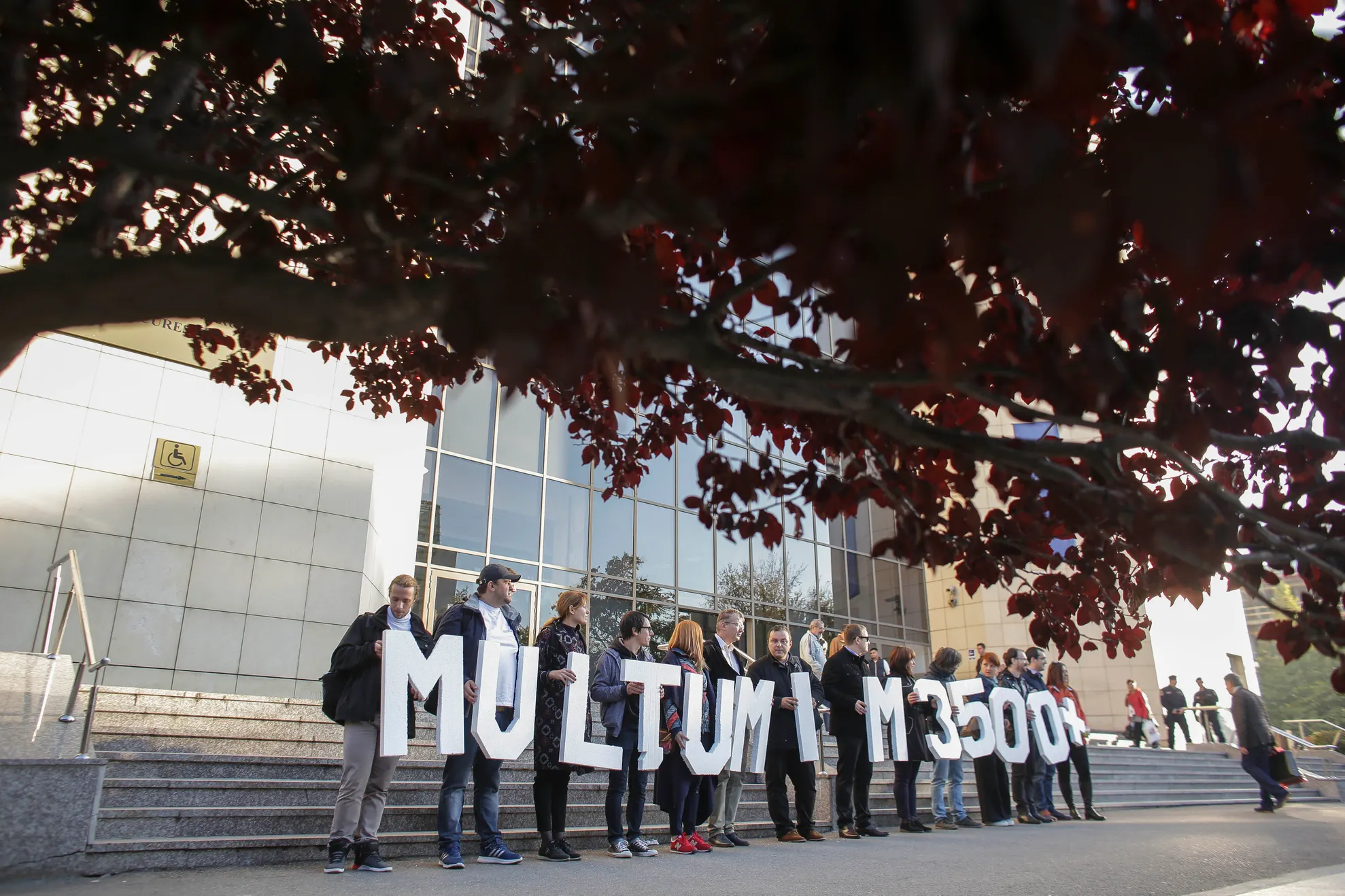 Revoltă fără precedent în sistemul judiciar. 3500 de magistraţi, împotriva modificărilor