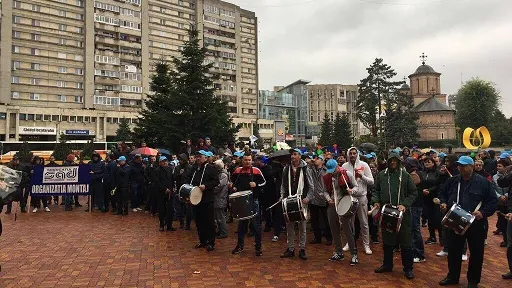 Angajații de la Dacia protestează împotriva transferului contribuțiilor la angajați