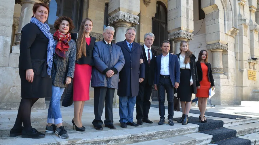 Fostul preşedinte al Ucrainei caută în România mormântul "duşmanului de moarte al Rusiei"