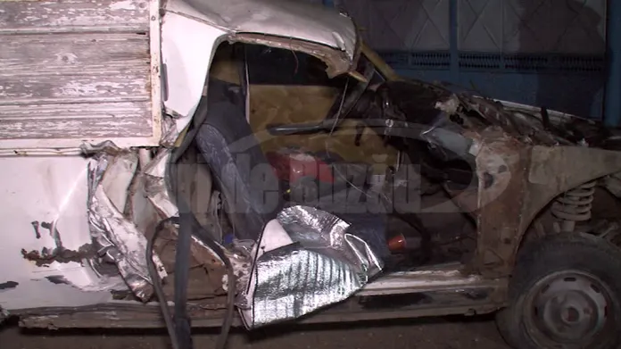 Doi minori se zbat între viață și moarte, în urma unui accident cu o mașină furată