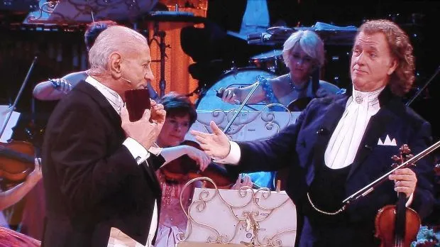 Nu se aștepta la asta! De ce-l acuză André Rieu pe Gheorghe Zamfir? 