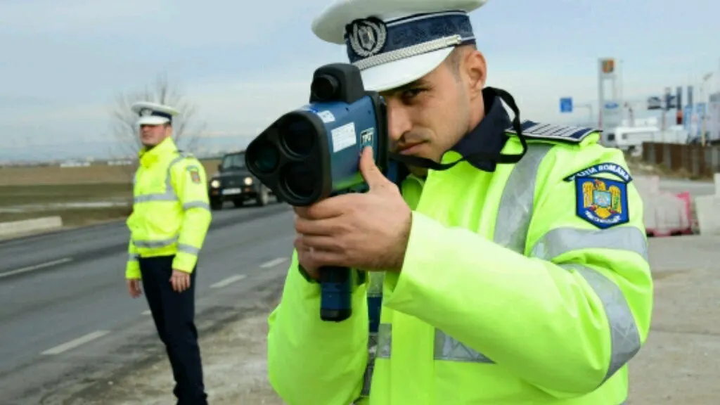 Viteză record pe Autostrada Sibiu - Deva. Şoferul a plătit o amendă uriaşă