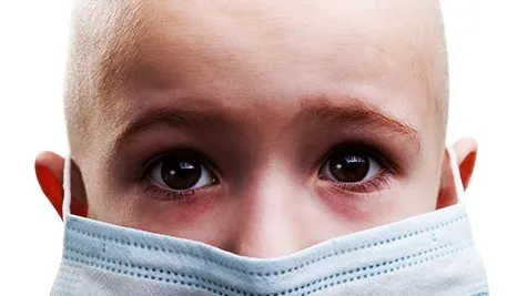 Anchetă la o școală din Botoșani, după ce un copil bolnav de cancer a fost umilit de profesori