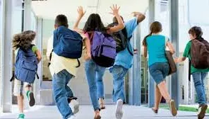 A rămas doar o săptămână până la prima VACANŢĂ! Câte zile libere au elevii în anul şcolar 2017-2018