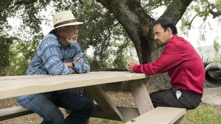 Povestea unui român l-a impresionat pe Morgan Freeman. Actorul l-a  căutat şi l-a intervievat