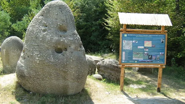 Misterul PIETRELOR VII din România. Iată ce se întâmplă imediat după ploaie