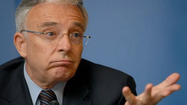 Isărescu îl liniștește pe Tudose: "Merg acasă, la BNR, pentru a avea grijă de ROBOR".