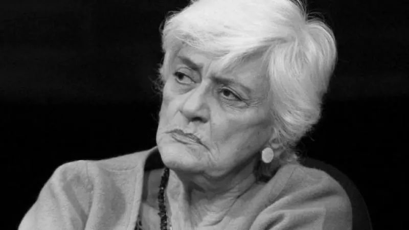 Sicriul cu trupul neînsuflețit al actriței Olga Tudorache a fost depus la Teatrul Național